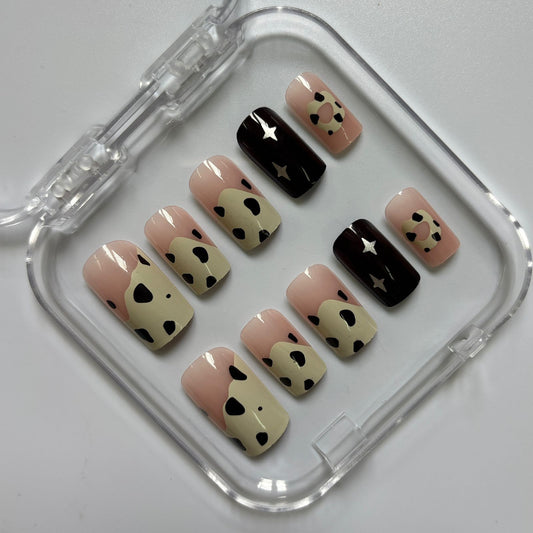 Trendy Cow Print Press-On Nails - Black Star Accent Luxury Set (Size M)