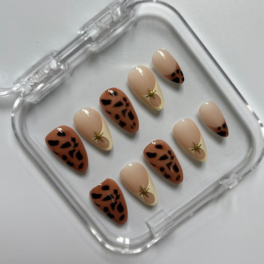 Wild Leopard Spider Press-On Nails - Nude Gold Accent Luxury Set (Size S)