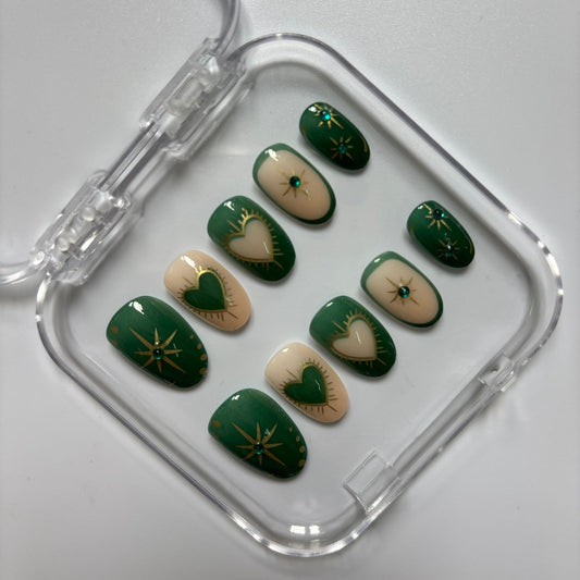 Elegant Emerald Hearts & Stars Press-On Nails - Nude Gold Line Art Luxury Set (Size M)