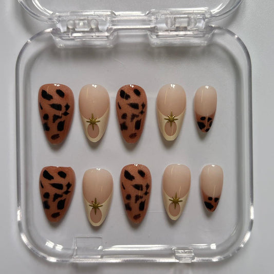 Wild Leopard Spider Press-On Nails - Nude Gold Accent Luxury Set (Size S)