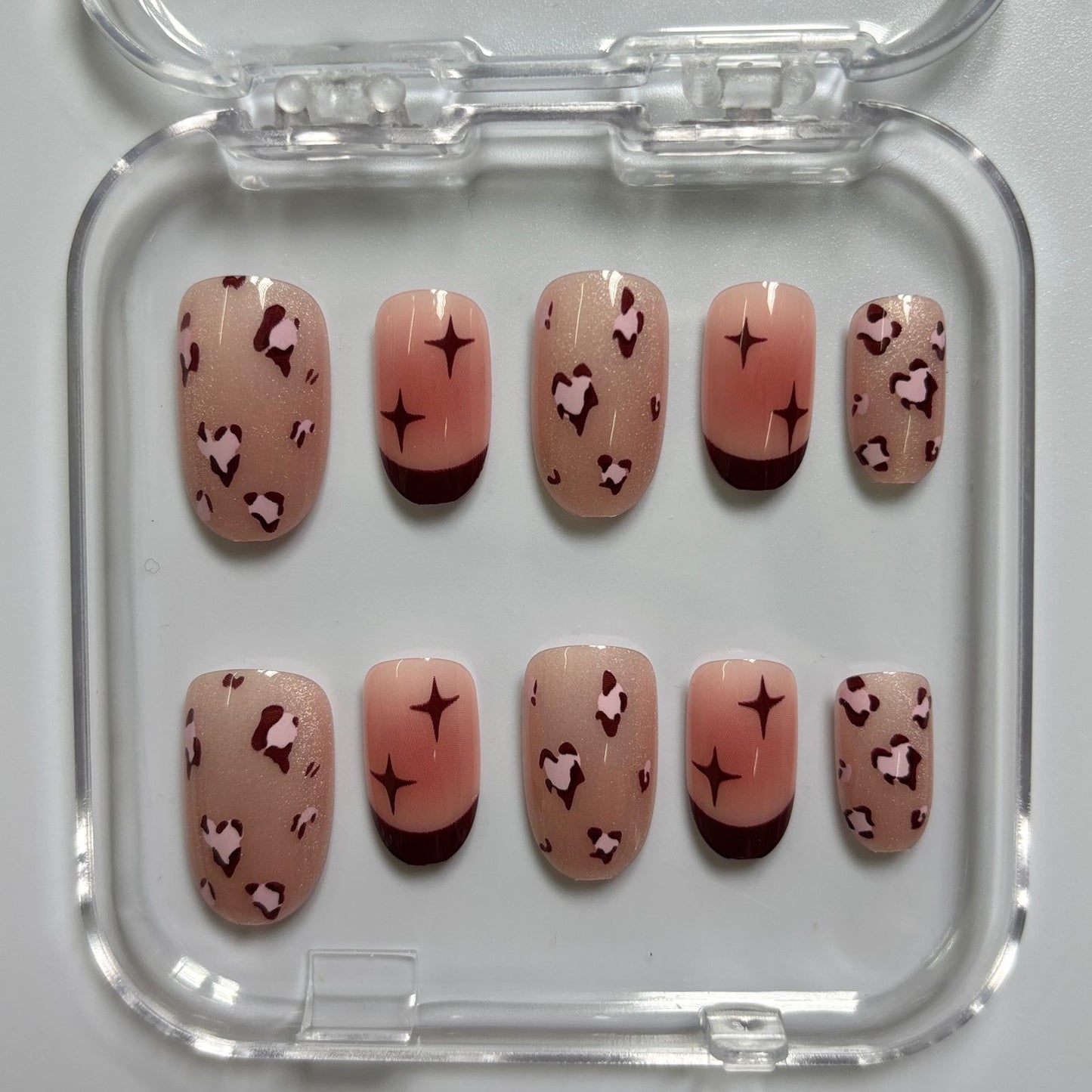 Chic Leopard & Star Press-On Nails - Nude Brown Luxury Set (Size M)