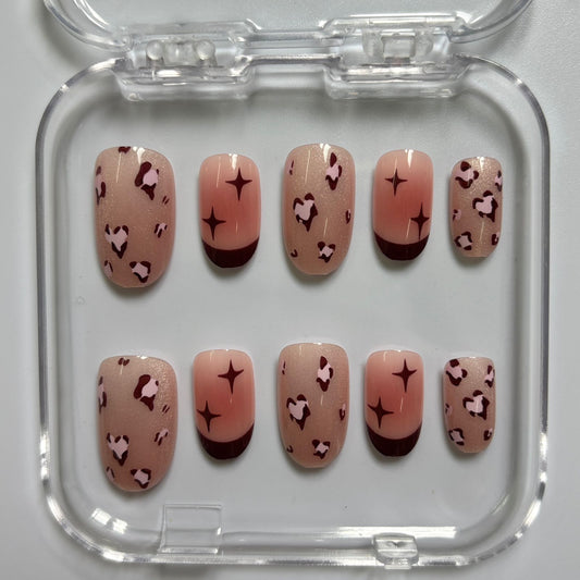 Chic Leopard & Star Press-On Nails - Nude Brown Luxury Set (Size M)