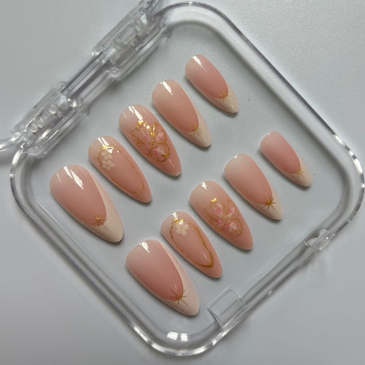 Elegant Gold Floral Press-On Nails - Nude Ombre Star Luxury Set (Size M)