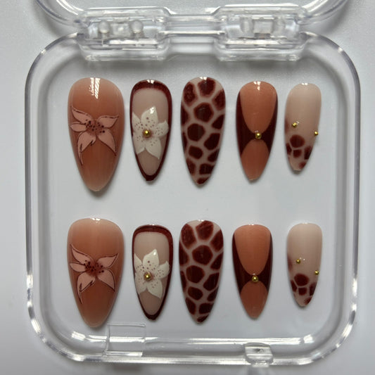 Chic Leopard & Floral Press-On Nails - Brown Nude Gold Accent Luxury Set (Size L)